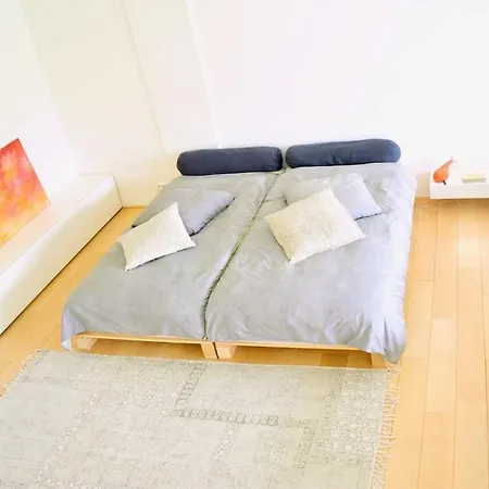 Spacious Loft In With Stunning View Apartment *