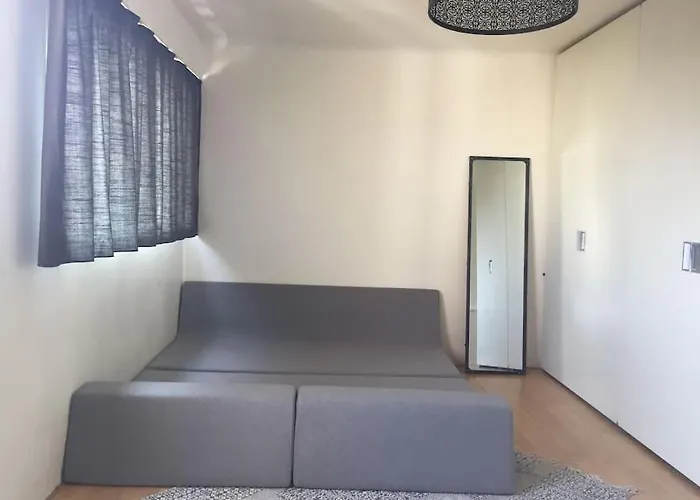 Spacious Loft In With Stunning View *