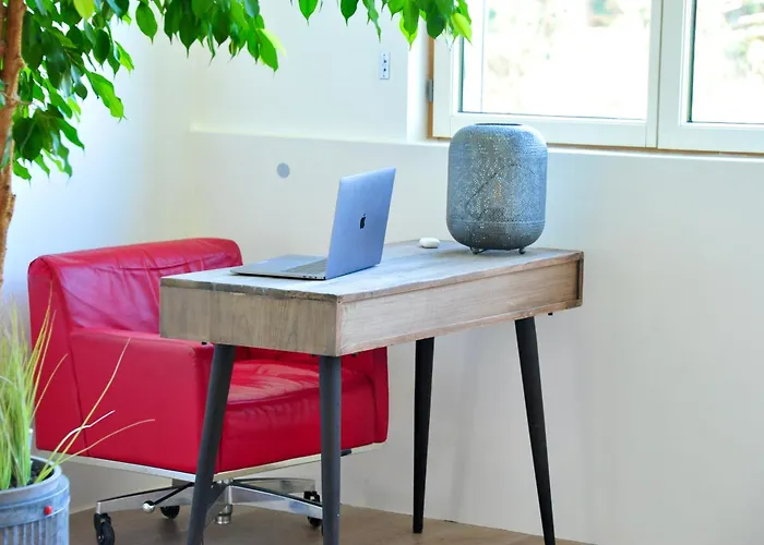 Spacious Loft In With Stunning View Apartment *